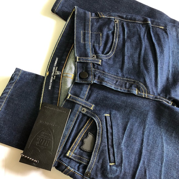 HTC HOLLYWOOD TRADING COMPANY Jeans - Picture 9 of 17